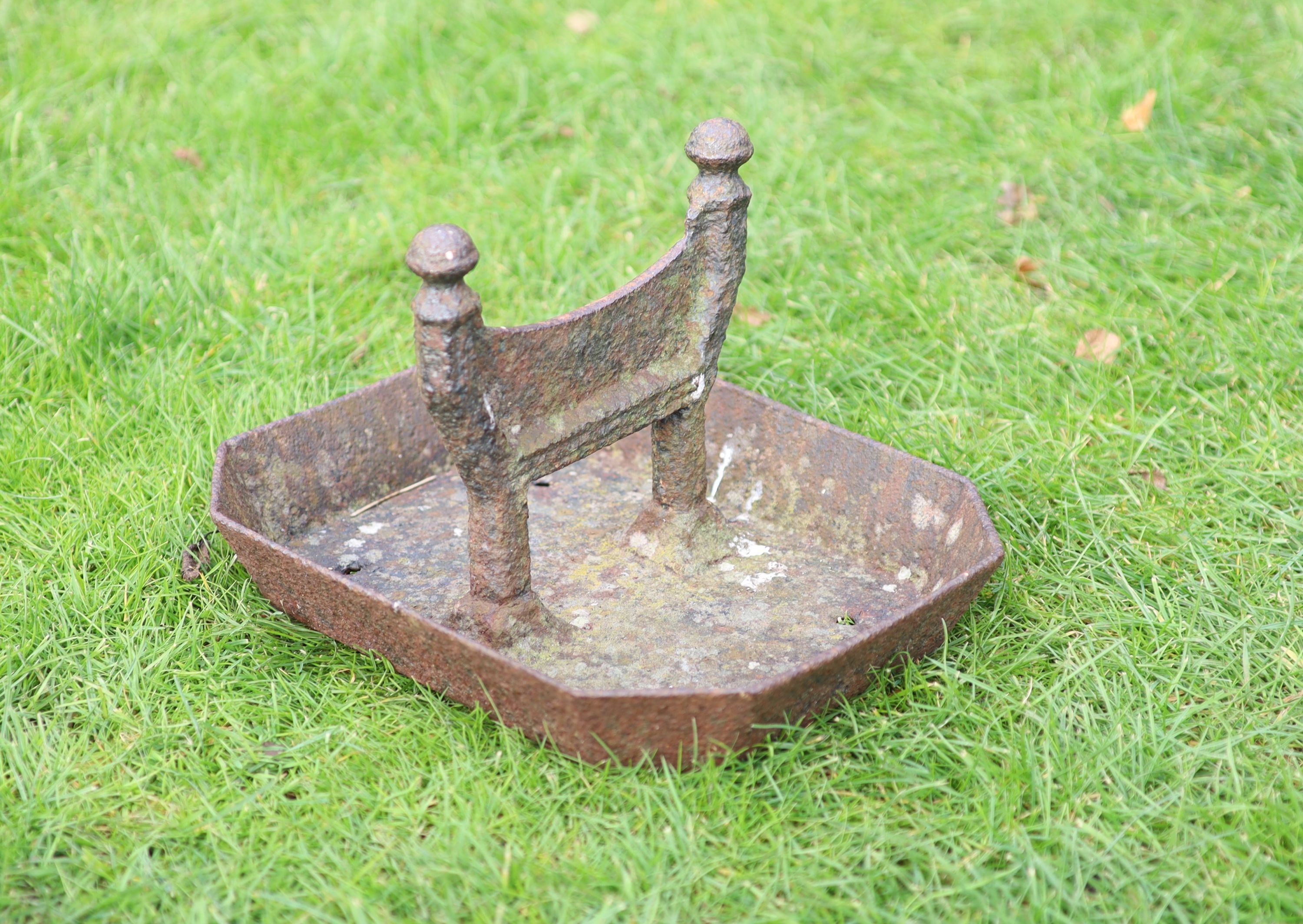A Victorian cast iron boot scraper, 33cm